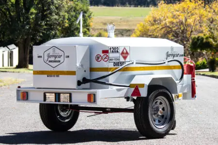 Jerrycar Bowser 1100 (Braked)