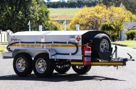 Jerrycar Bowser 1800 (Braked)